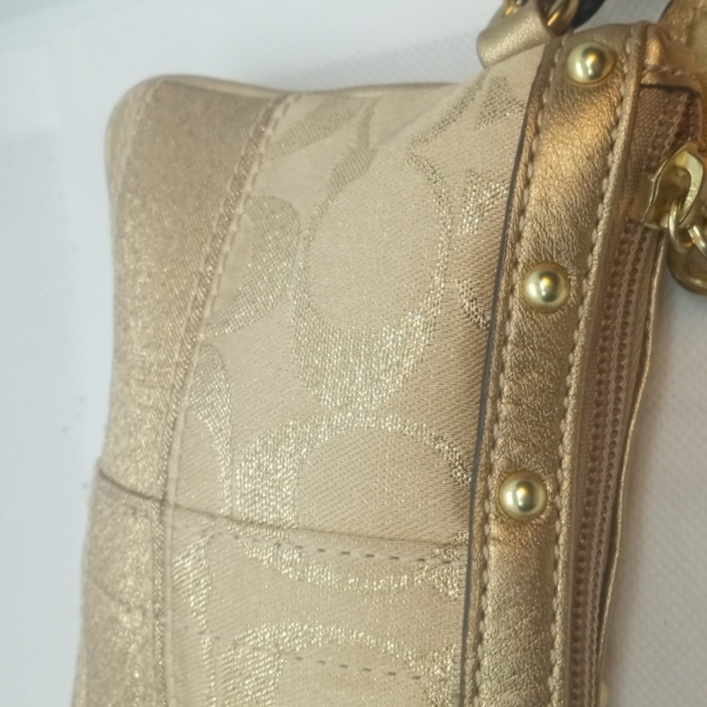 COACH SIGNATURE STUD WRISTLET - Picture 7 of 10